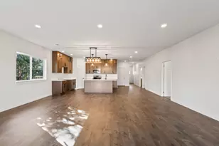 147 SE 16th St, Madras, OR 97741 - Photo 9