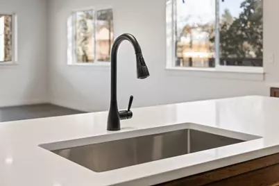 147 SE 16th Street, Madras, OR 97741 - Photo 15