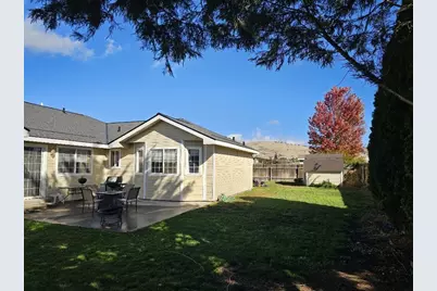 3919 Monrovia Way, Klamath Falls, OR 97603 - Photo 5