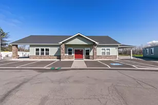 4601 S Pacific Hwy, Phoenix, OR 97535 - Photo 23