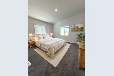 4601 S Pacific Highway #UNIT 18, Phoenix, OR 97535 - Photo 13