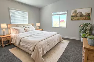 4601 S Pacific Hwy, Phoenix, OR 97535 - Photo 13