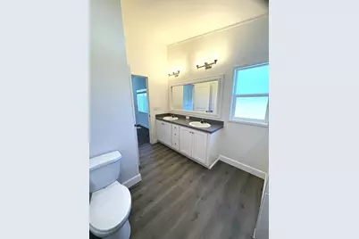 4601 S Pacific Highway #UNIT 18, Phoenix, OR 97535 - Photo 21