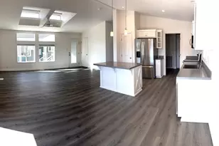 4601 S Pacific Hwy, Phoenix, OR 97535 - Photo 3