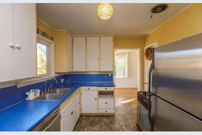 832 Dakota Avenue, Medford, OR 97501 - Photo 11