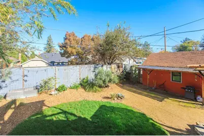 832 Dakota Avenue, Medford, OR 97501 - Photo 29