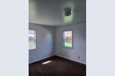 806 N 2nd Street, Klamath Falls, OR 97601 - Photo 17