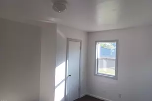 806 N 2nd St, Klamath Falls, OR 97601 - Photo 17