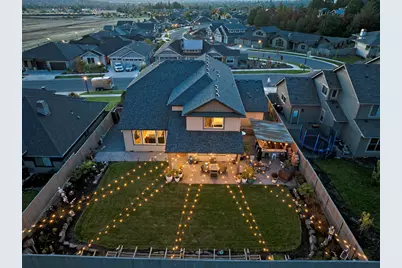 561 Autumn Hills Drive, Medford, OR 97504 - Photo 7