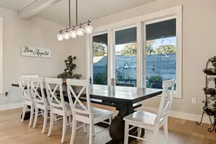 561 Autumn Hls Dr, Medford, OR 97504 - Photo 19