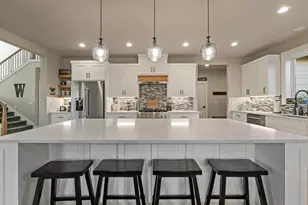 561 Autumn Hls Dr, Medford, OR 97504 - Photo 13