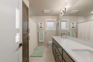 561 Autumn Hls Dr, Medford, OR 97504 - Photo 35