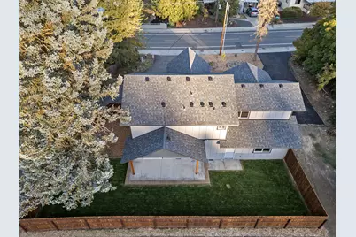 1736 Drury Lane, Grants Pass, OR 97527 - Photo 51