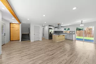 1736 Drury Ln, Grants Pass, OR 97527 - Photo 11