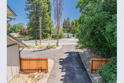 1736 Drury Lane, Grants Pass, OR 97527 - Photo 69