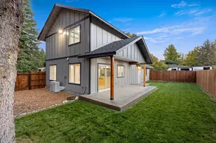 1736 Drury Ln, Grants Pass, OR 97527 - Photo 5