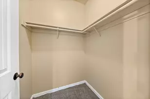 822 NE Hidden Valley Dr, Bend, OR 97701 - Photo 13