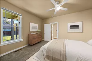 822 NE Hidden Valley Dr, Bend, OR 97701 - Photo 11