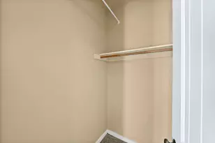 822 NE Hidden Valley Dr, Bend, OR 97701 - Photo 17