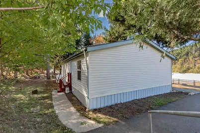 321 N Frontage Road, Wolf Creek, OR 97497 - Photo 13