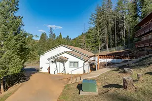 321 N Frontage Rd, Wolf Creek, OR 97497 - Photo 39