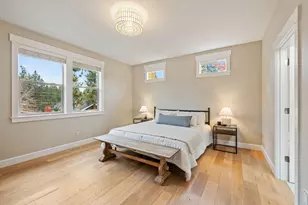 2379 NW Drouillard Ave, Bend, OR 97703 - Photo 9