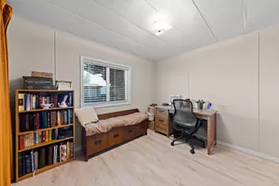 555 Freeman Rd, Central Point, OR 97502 - Photo 21