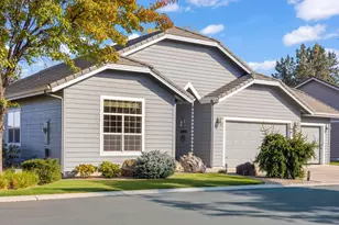 1753 NW Cliffside Way, Redmond, OR 97756 - Photo 3