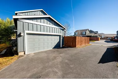 61847 SE 27th Street, Bend, OR 97702 - Photo 15