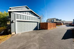 61847 SE 27th St, Bend, OR 97702 - Photo 15