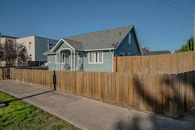 512 N Holly Street, Medford, OR 97501 - Photo 3