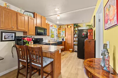 1055 N Fifth Street #UNIT 15, Jacksonville, OR 97530 - Photo 5