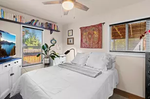 1055 N Fifth St, Jacksonville, OR 97530 - Photo 7