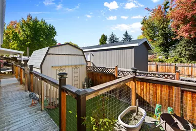 1055 N Fifth Street #UNIT 15, Jacksonville, OR 97530 - Photo 17