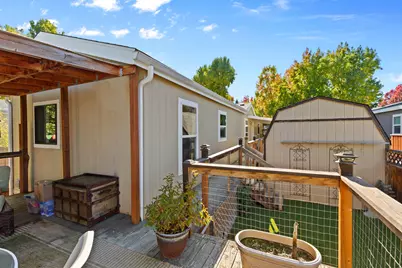 1055 N Fifth Street #UNIT 15, Jacksonville, OR 97530 - Photo 15