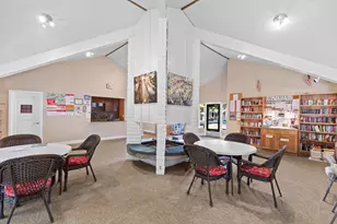 1055 N Fifth St, Jacksonville, OR 97530 - Photo 21