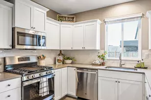 62001 NE Nate's Pl, Bend, OR 97701 - Photo 19