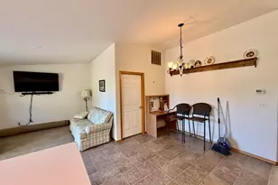 1452 NW 101st St, Redmond, OR 97756 - Photo 7