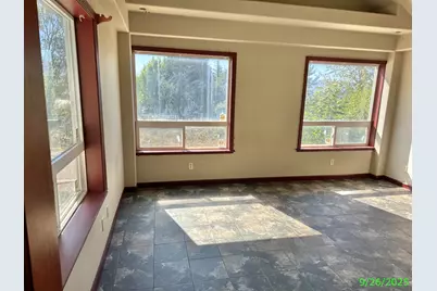 1690 NE Beacon Drive, Grants Pass, OR 97526 - Photo 9