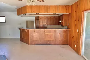 1690 NE Beacon Dr, Grants Pass, OR 97526 - Photo 21