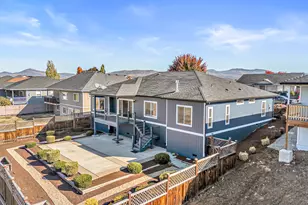 407 N Deanjou Ave, Eagle Point, OR 97524 - Photo 29