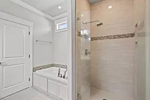 407 N Deanjou Ave, Eagle Point, OR 97524 - Photo 15