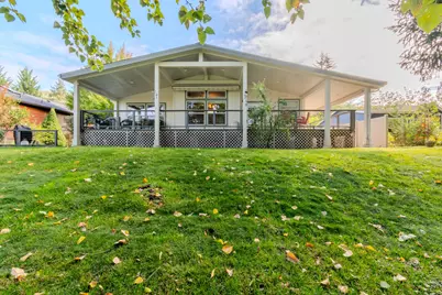 20455 Highway 62, Shady Cove, OR 97539 - Photo 11