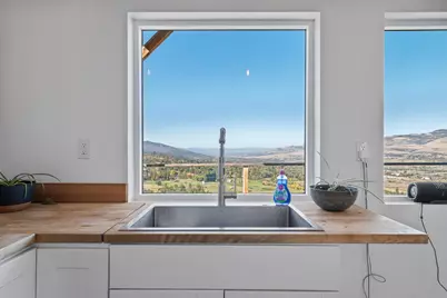 3152 Siskiyou Boulevard, Ashland, OR 97520 - Photo 19