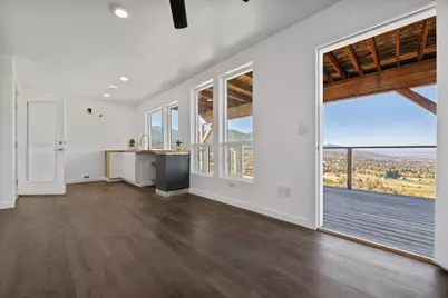 3152 Siskiyou Boulevard, Ashland, OR 97520 - Photo 9