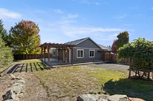 135 Othello Ave, Roseburg, OR 97471 - Photo 47