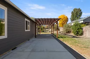 135 Othello Ave, Roseburg, OR 97471 - Photo 51