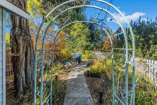 3280 NE Jonahs Ct, Bend, OR 97701 - Photo 19