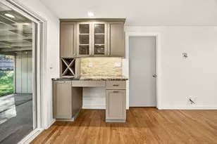 1400 Avocado Ln, Medford, OR 97504 - Photo 15