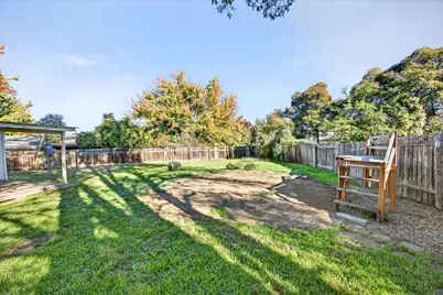 1400 Avocado Lane, Medford, OR 97504 - Photo 33